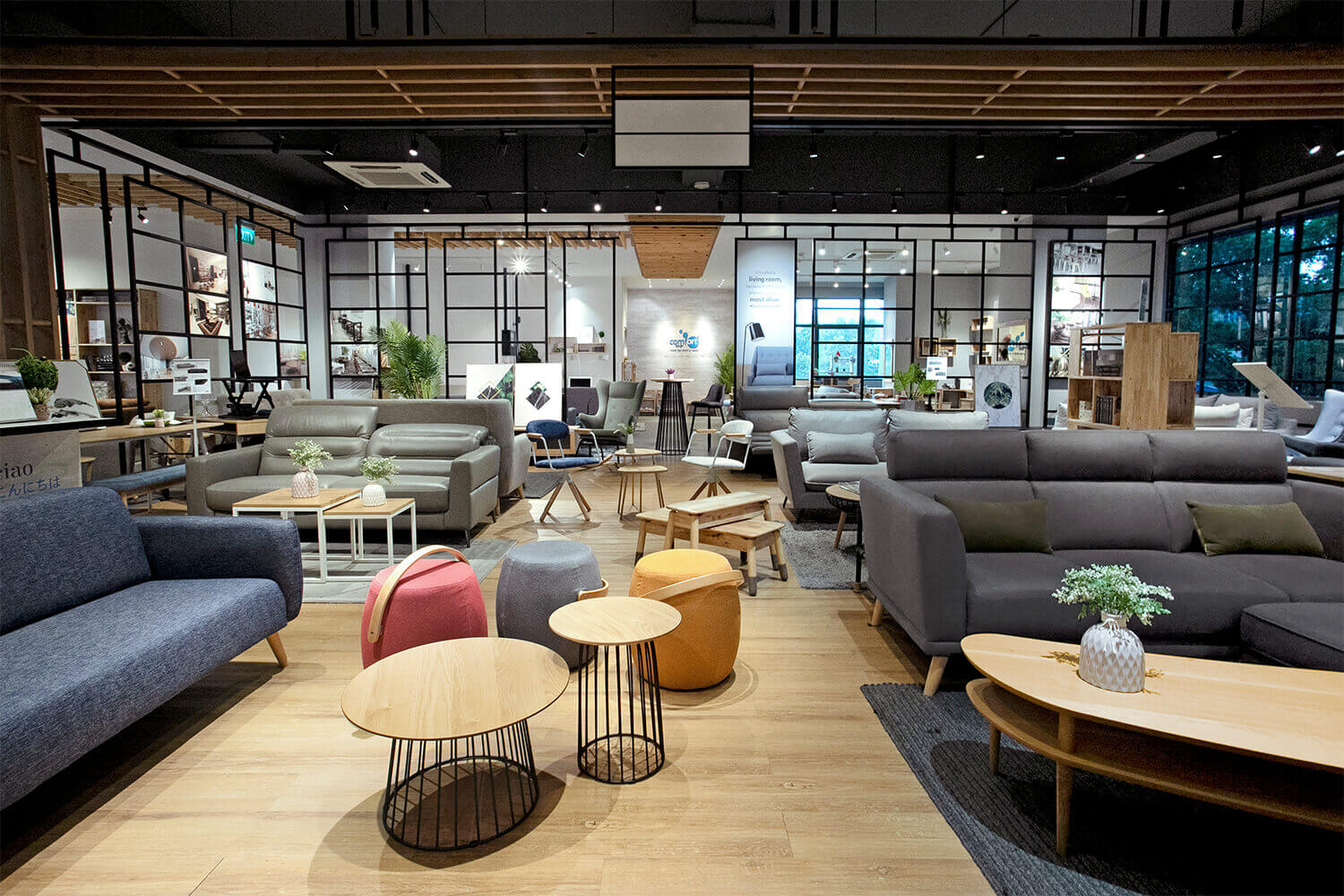6 Lý do bạn nên thiết kế thi công nội thất shop, cửa hàng